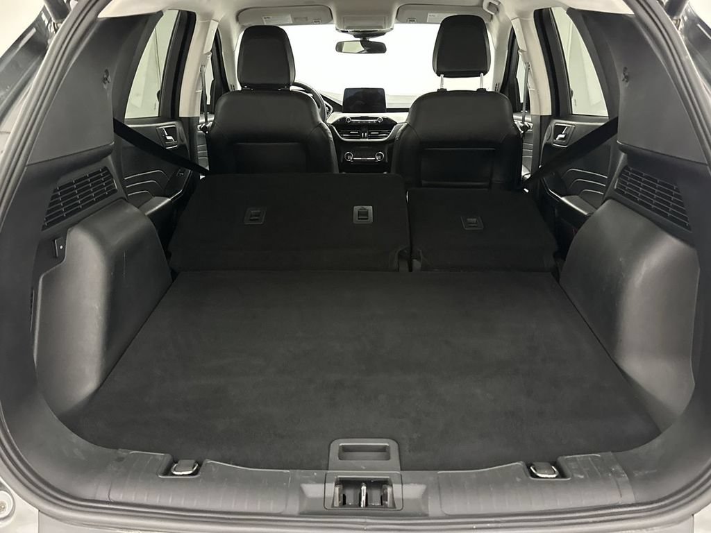Used 2022 Ford Escape SEL w/ Technology Package AWD/4WD image 27