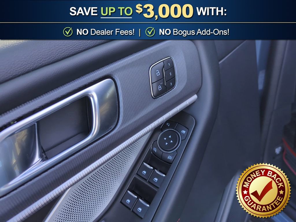 Used 2025 Ford Explorer ST image 16