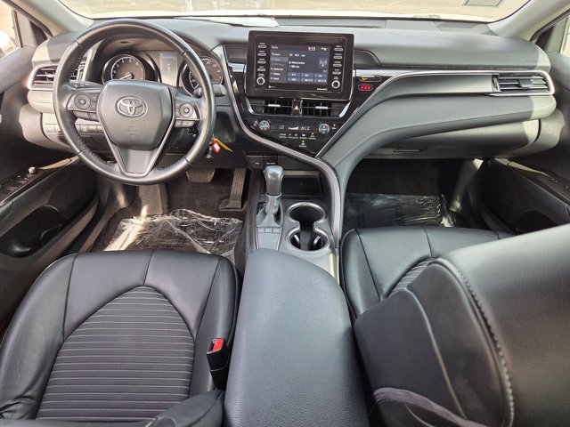 Used 2024 Toyota Camry SE image 17