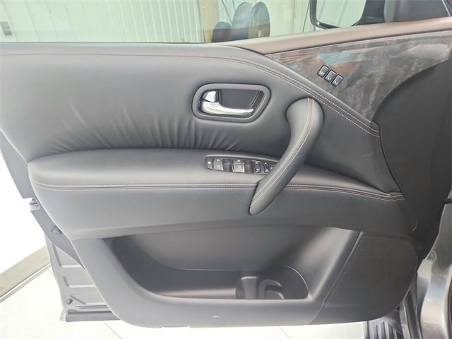 Used 2023 Nissan Armada Platinum w/ Captain's Chairs Package image 32