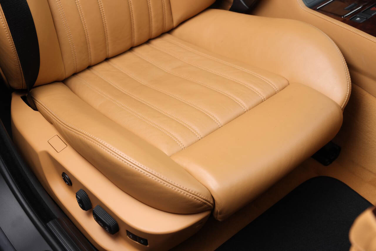 Used 2002 BMW M5 image 57