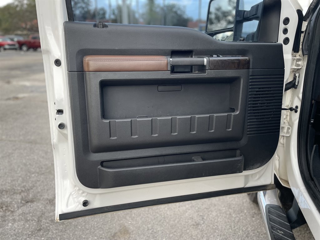 Used 2013 Ford F350 Platinum AWD/4WD image 40