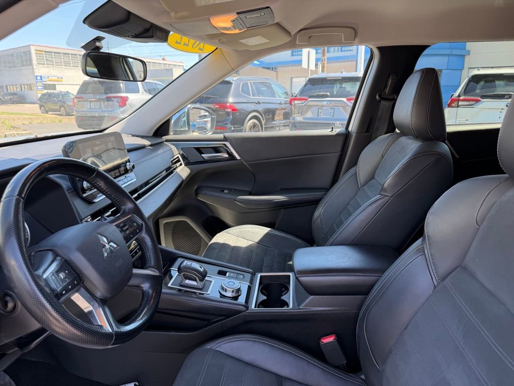 Used 2022 Mitsubishi Outlander SE AWD/4WD image 7