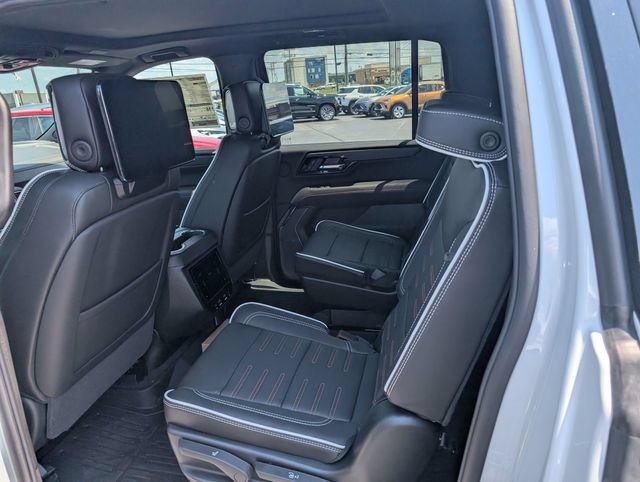 New 2026 GMC Yukon XL AT4 Ultimate AWD/4WD image 9