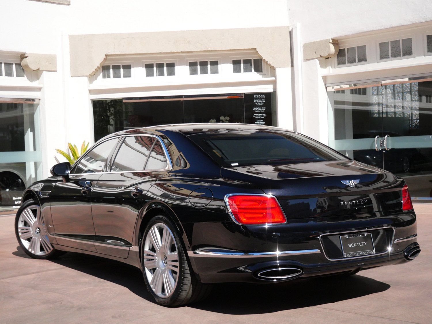 Used 2026 Bentley Flying Spur Azure AWD/4WD image 3