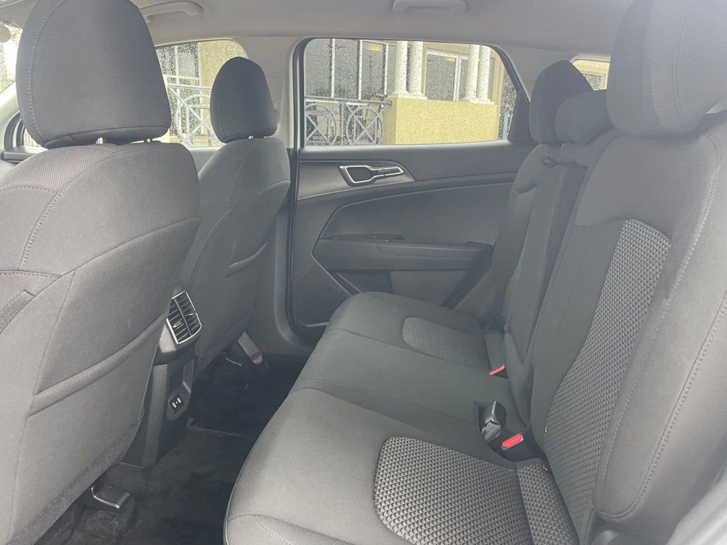 Used 2026 Kia Sportage LX FWD image 12