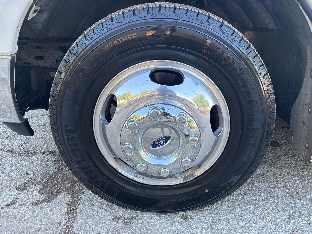 Used 2007 Ford F350 Lariat RWD image 18