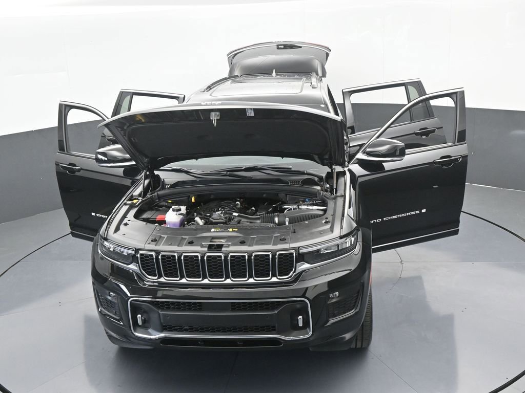 New 2025 Jeep Grand Cherokee L Overland AWD/4WD image 69