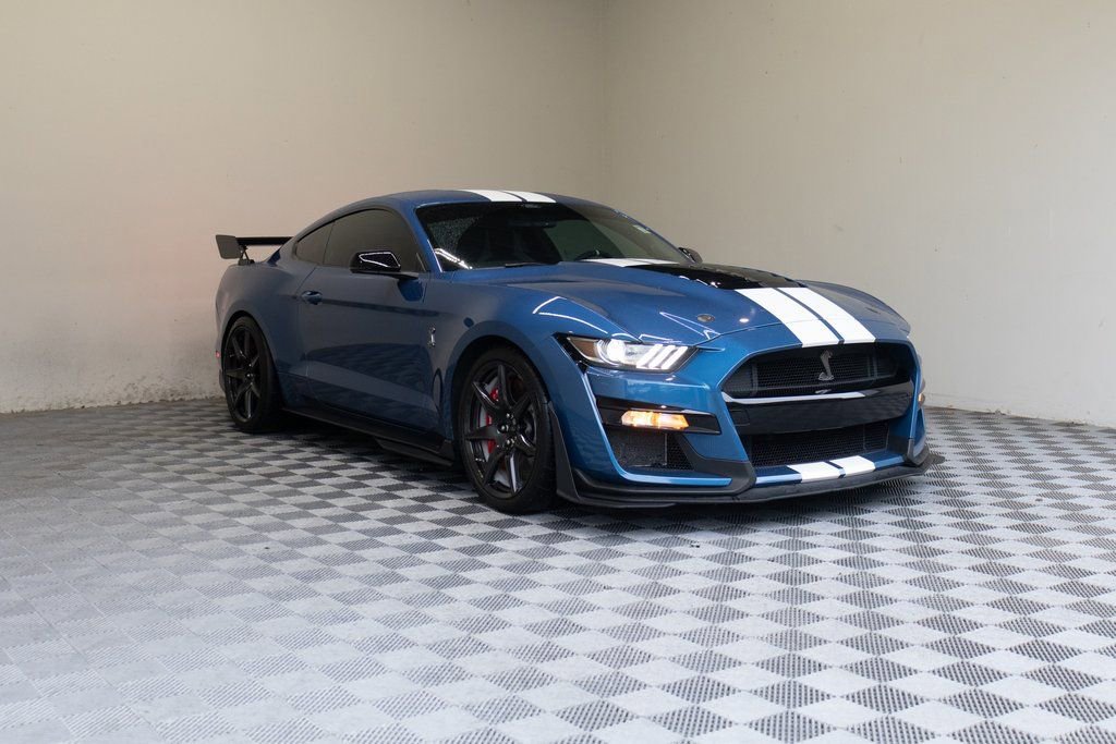 Used 2021 Ford Mustang Shelby GT500 w/ Carbon Fiber Track Pack RWD image 6
