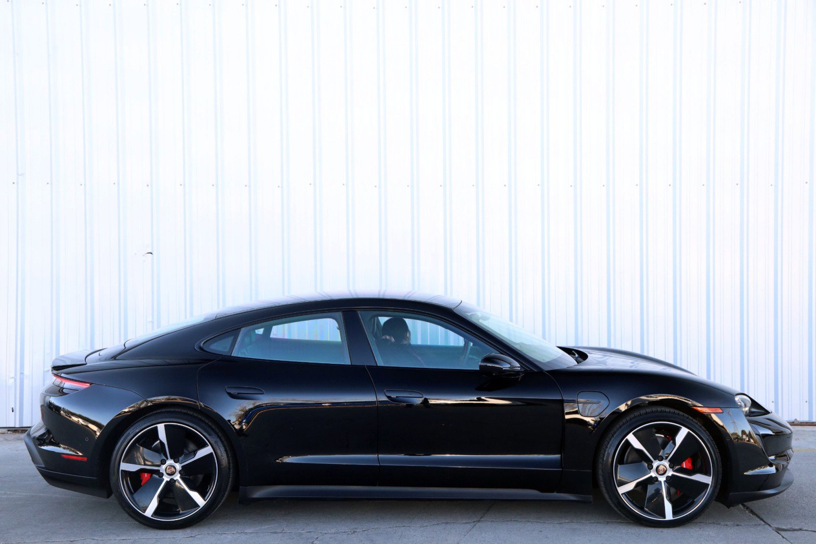 Used 2020 Porsche Taycan 4S image 54