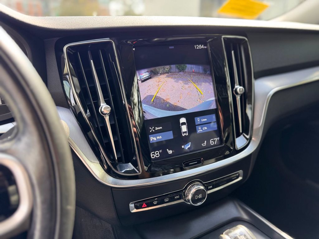 Used 2019 Volvo S60 T6 Momentum w/ Premium Package AWD/4WD image 15