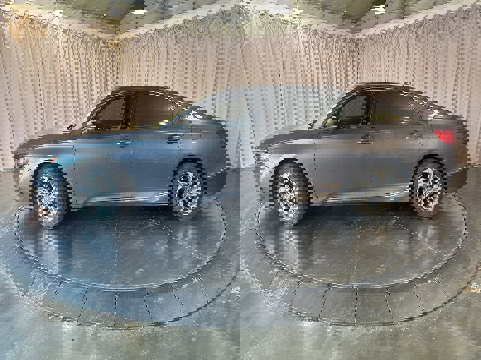 Used 2018 Honda Accord EX-L image 7