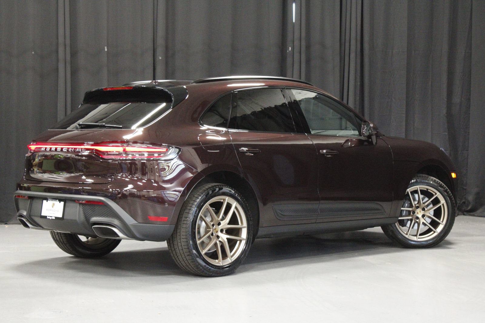 New 2026 Porsche Macan AWD/4WD image 7