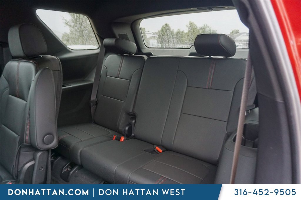 Used 2023 Chevrolet Traverse RS w/ LPO, Floor Liner Package image 24