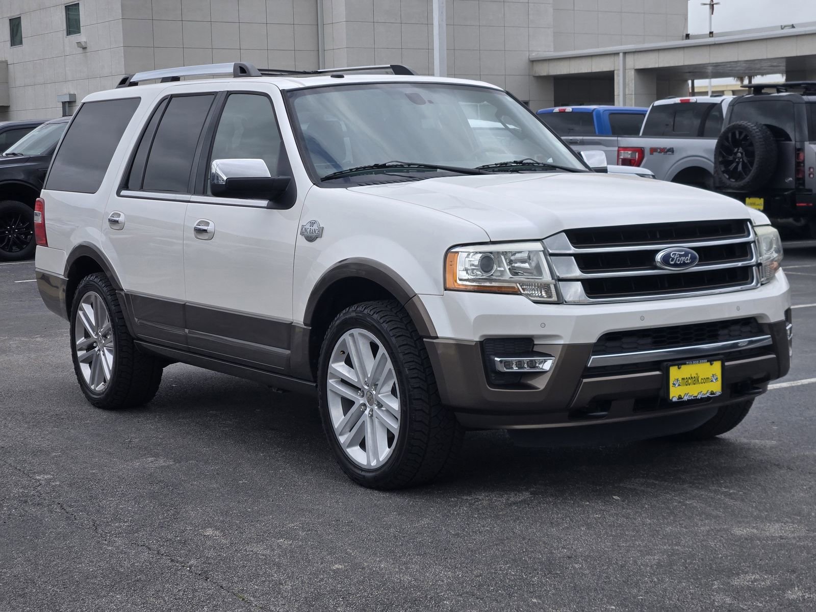 Used 2017 Ford Expedition King Ranch image 3