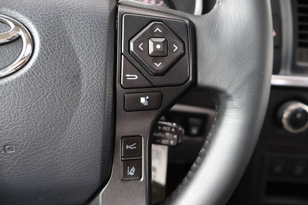 Used 2019 Toyota Sequoia SR5 AWD/4WD image 30