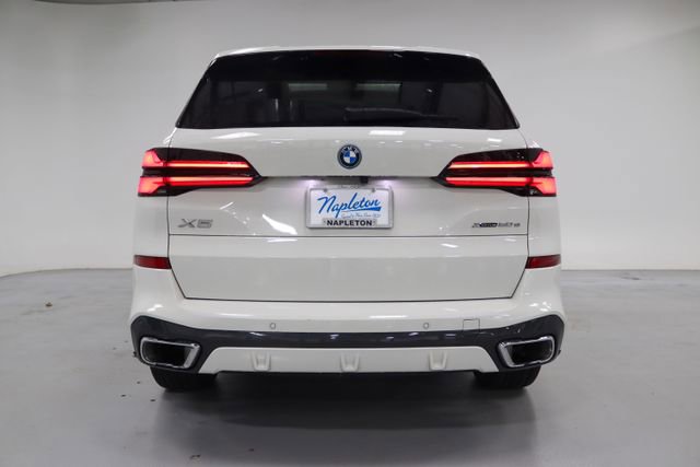 Used 2025 BMW X5 xDrive50e w/ M Sport Package image 15