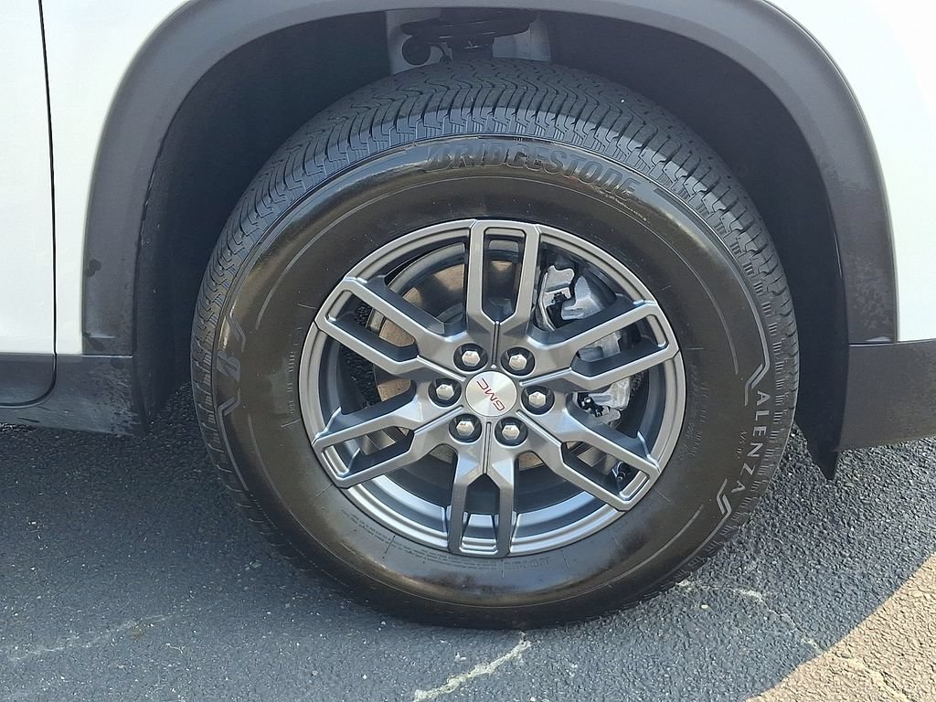Certified 2025 GMC Acadia Elevation AWD/4WD image 8