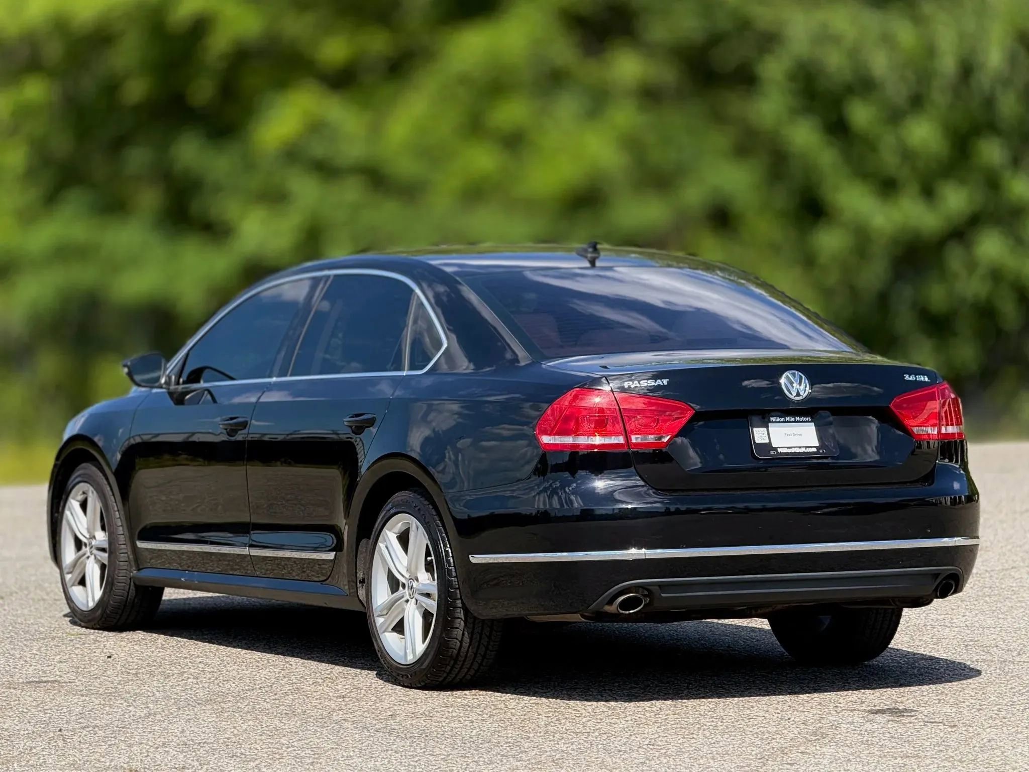 Used 2012 Volkswagen Passat 3.6 SEL Premium image 10