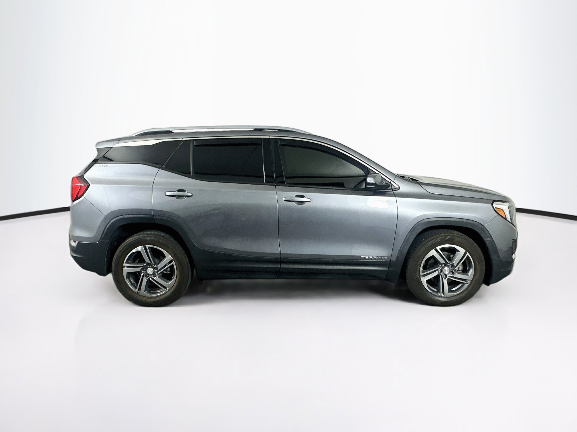 Used 2021 GMC Terrain SLT FWD image 10