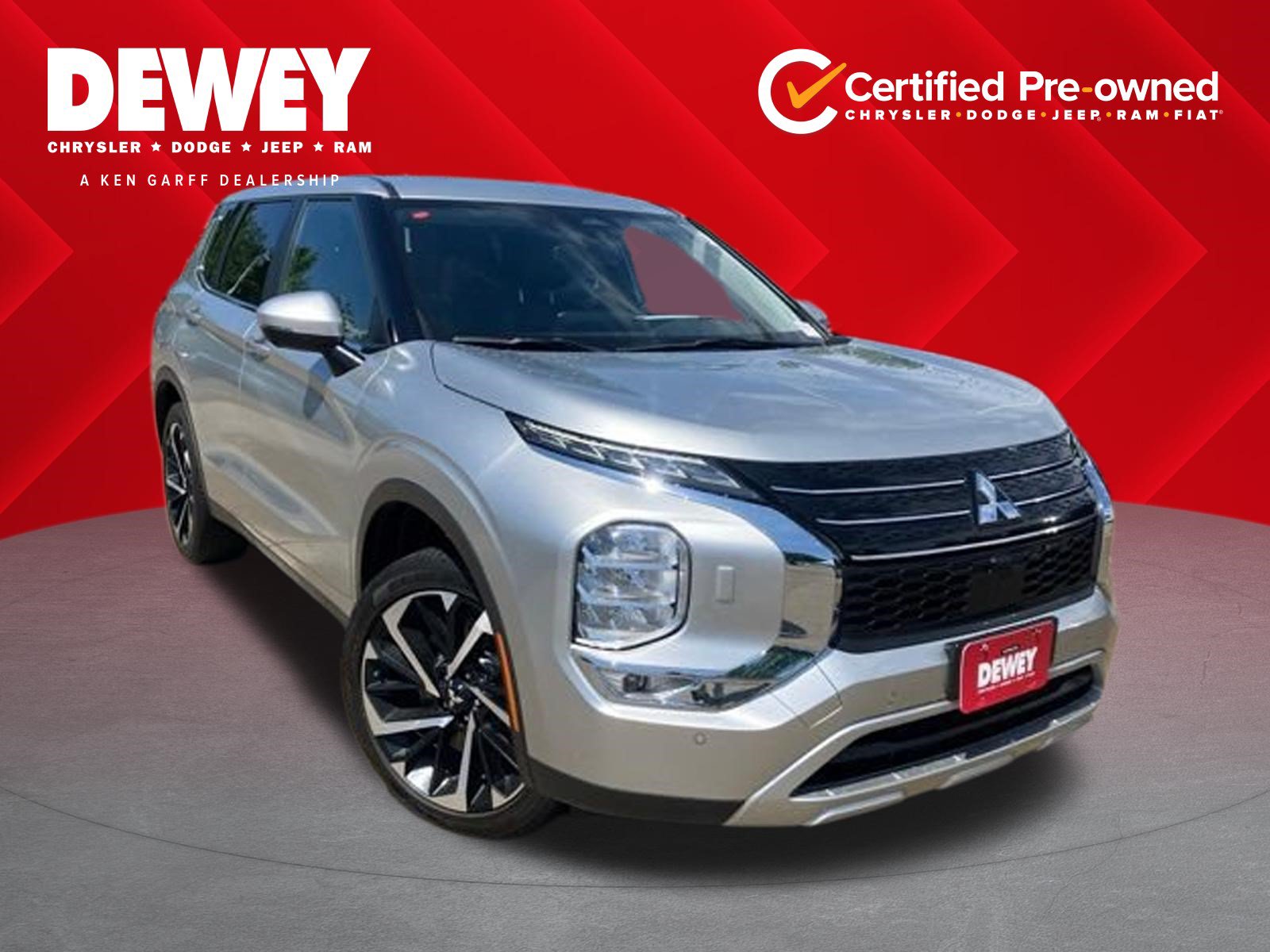 Used 2023 Mitsubishi Outlander SE AWD/4WD image 1