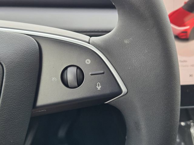 Used 2026 Tesla Model Y 2WD image 29