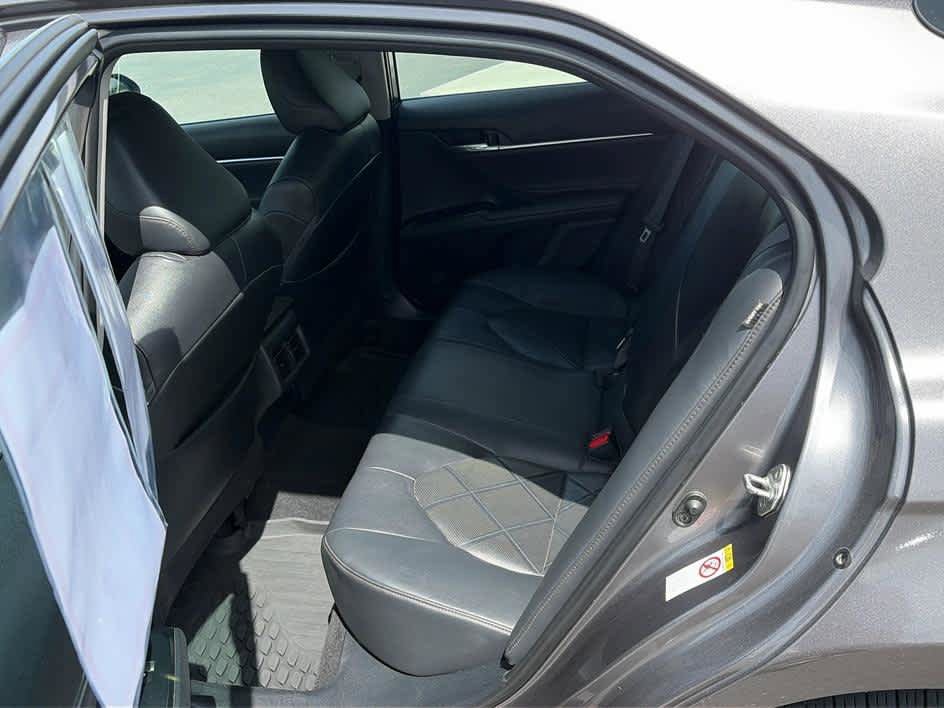 Used 2018 Toyota Camry XLE w/ Driver Assist Package FWD image 16