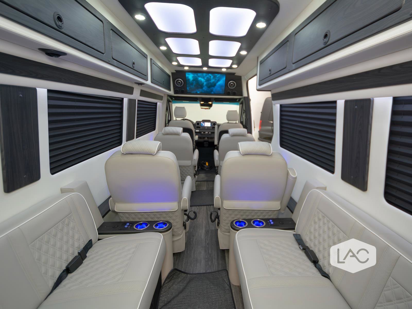 Used 2025 Mercedes-Benz Sprinter 3500 image 32