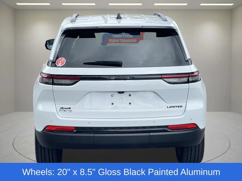 Certified 2024 Jeep Grand Cherokee Limited w/ Black Appearance Package AWD/4WD image 8