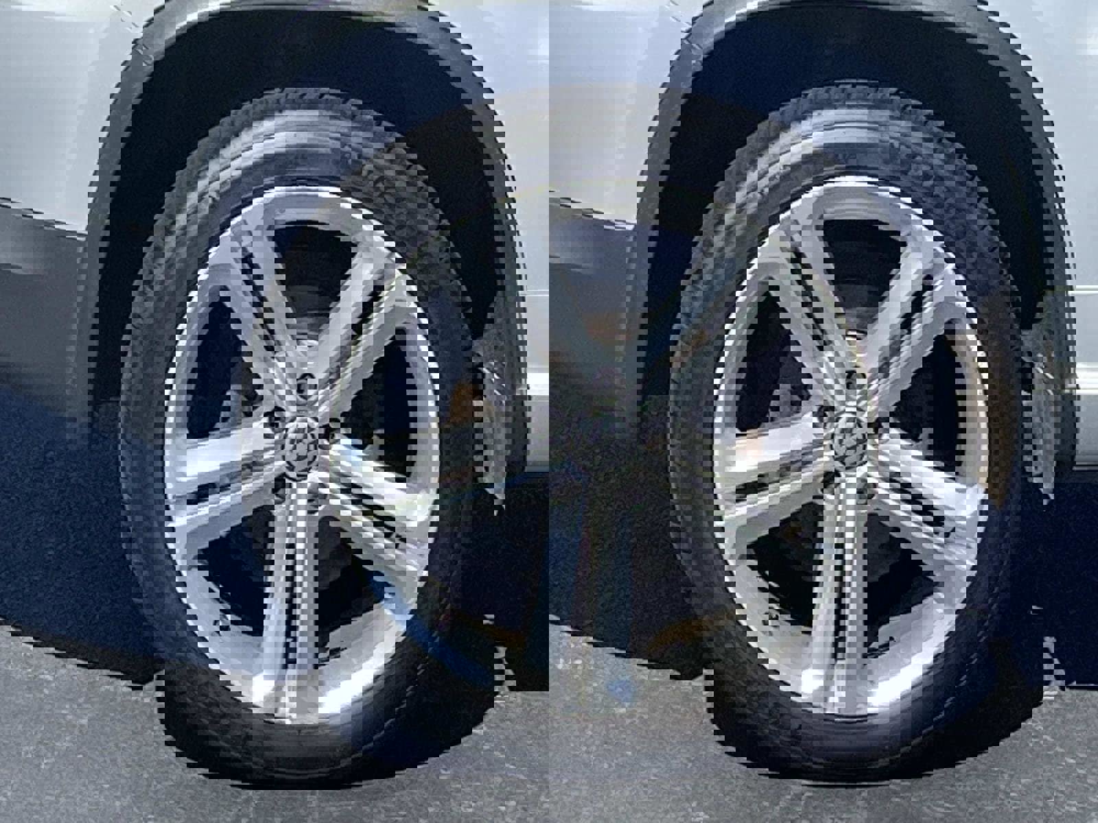 Used 2014 Volkswagen Tiguan R-Line image 9