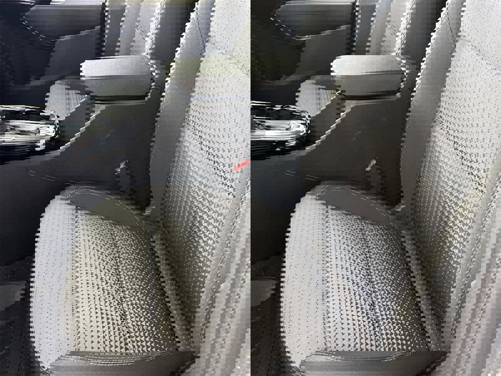 Certified 2024 Chevrolet Trax LT w/ Driver Confidence Package image 11