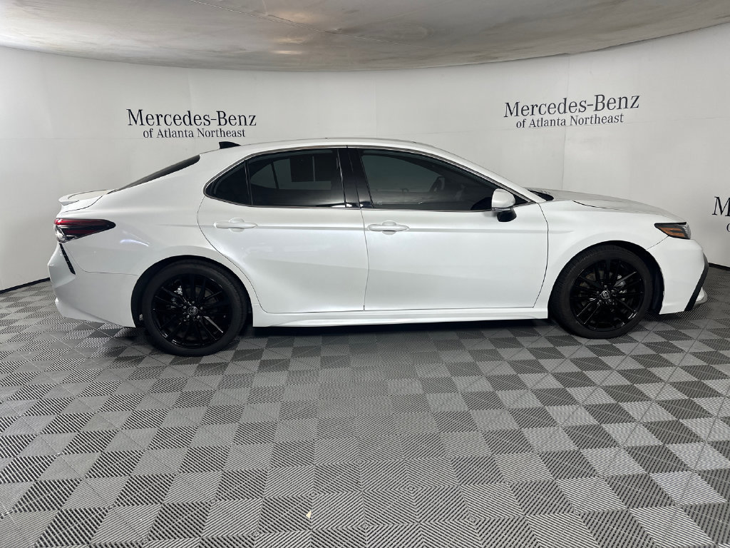 Used 2023 Toyota Camry XSE FWD image 8