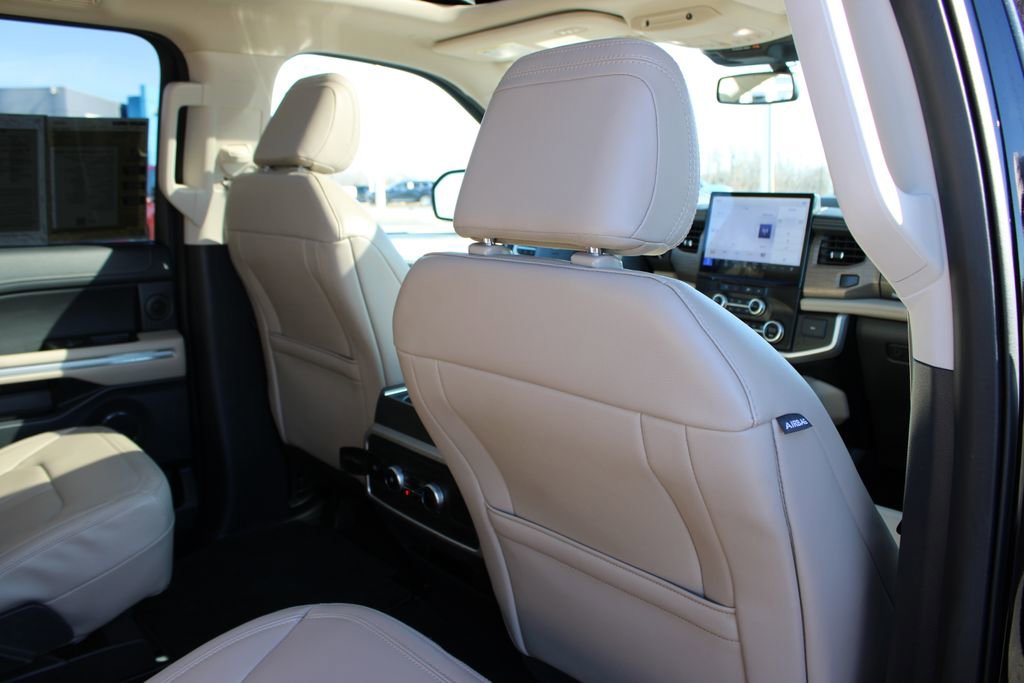 Used 2024 Ford Expedition Max Limited image 37