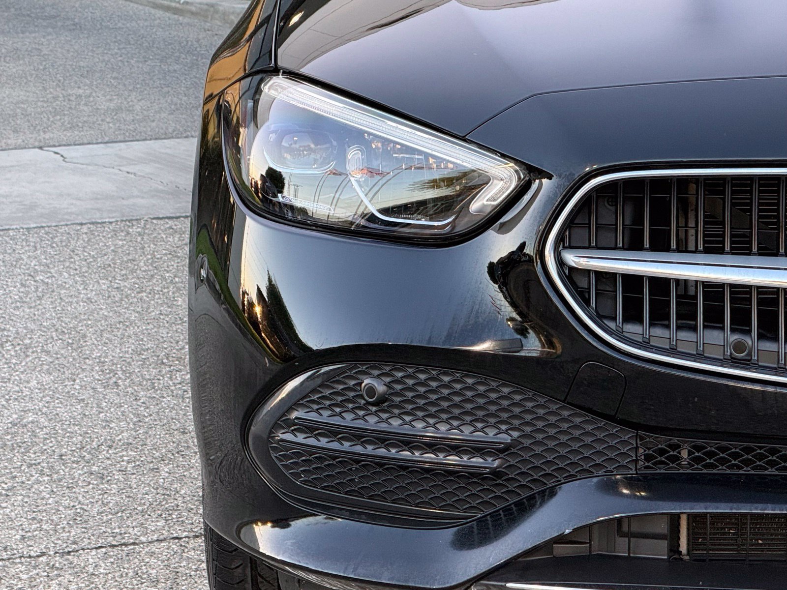 Used 2024 Mercedes-Benz C 300 Sedan image 7