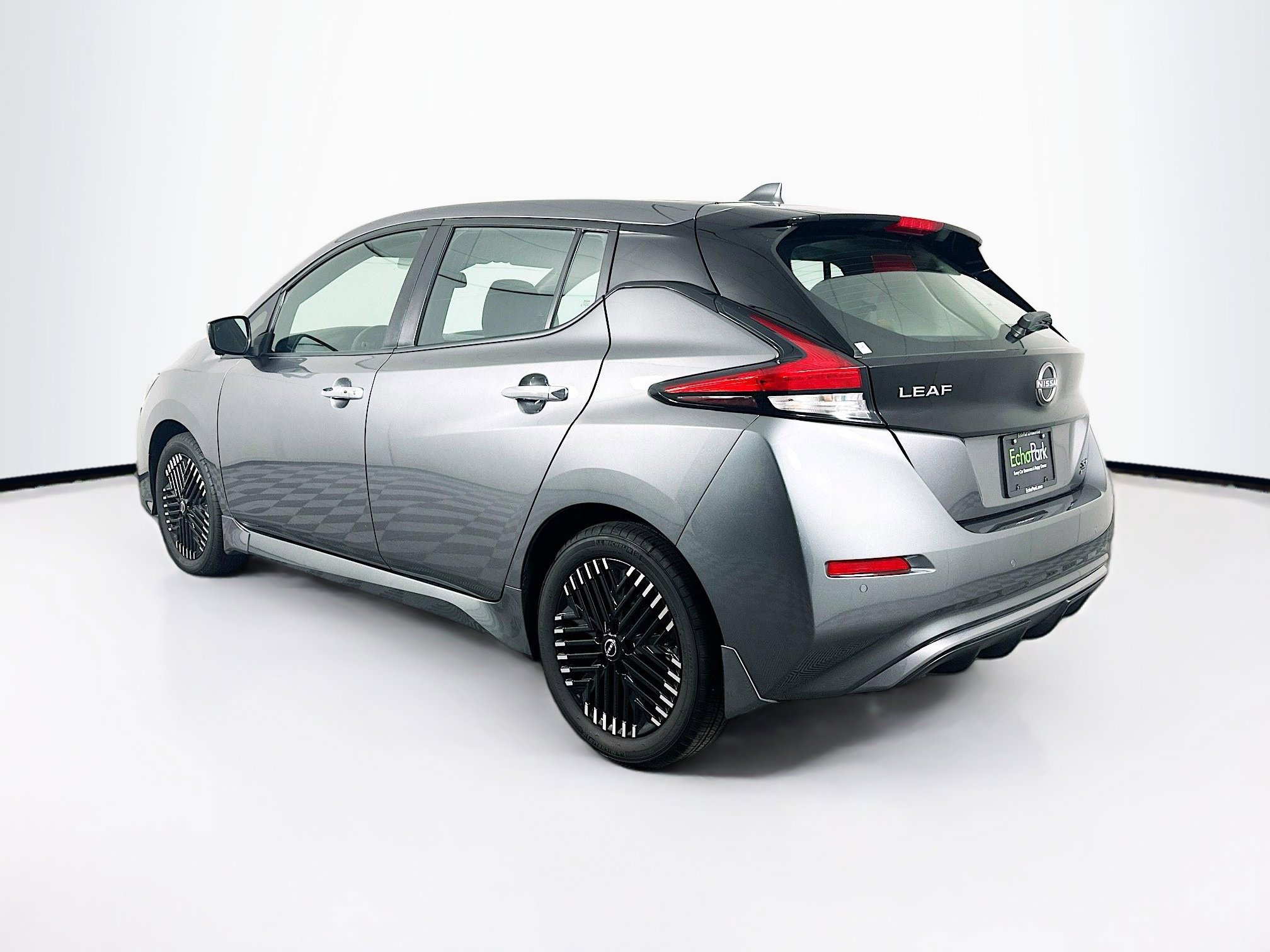 Used 2024 Nissan Leaf SV Plus image 5