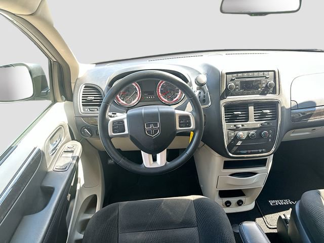 Used 2015 Dodge Grand Caravan American Value Package w/ UConnect Hands-Free Group image 21
