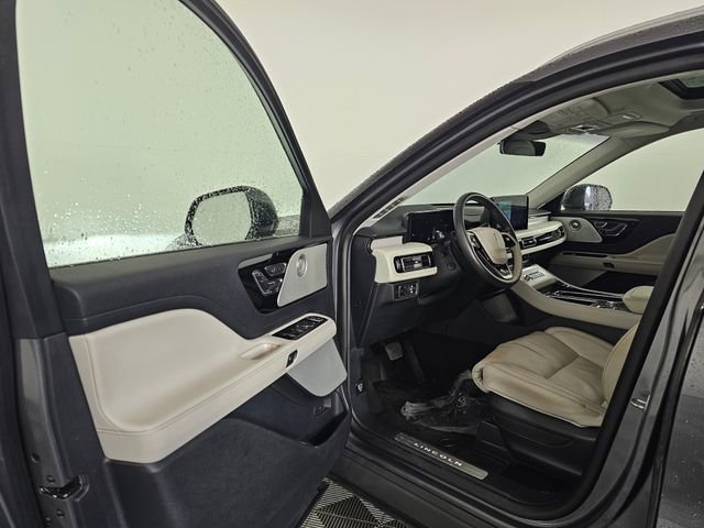 Used 2025 Lincoln Aviator Reserve w/ Equipment Group 201A image 21