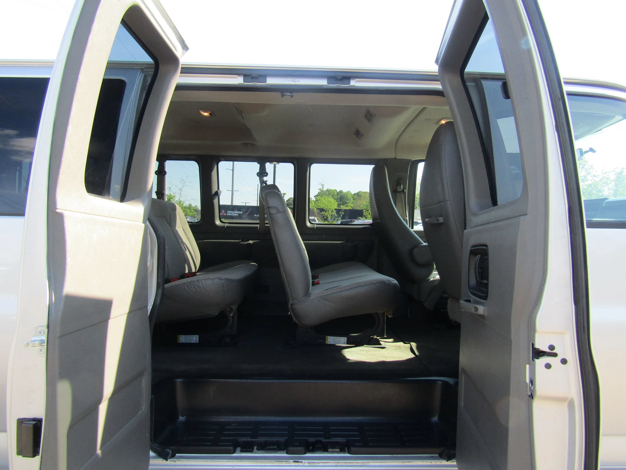 Used 2012 Chevrolet Express 3500 LT w/ LT Preferred Equipment Group RWD image 13