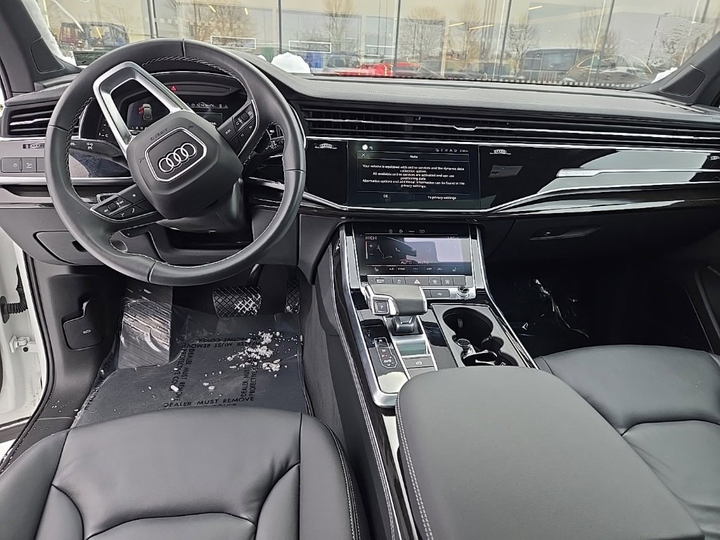 Used 2025 Audi Q7 3.0T Premium Plus image 14