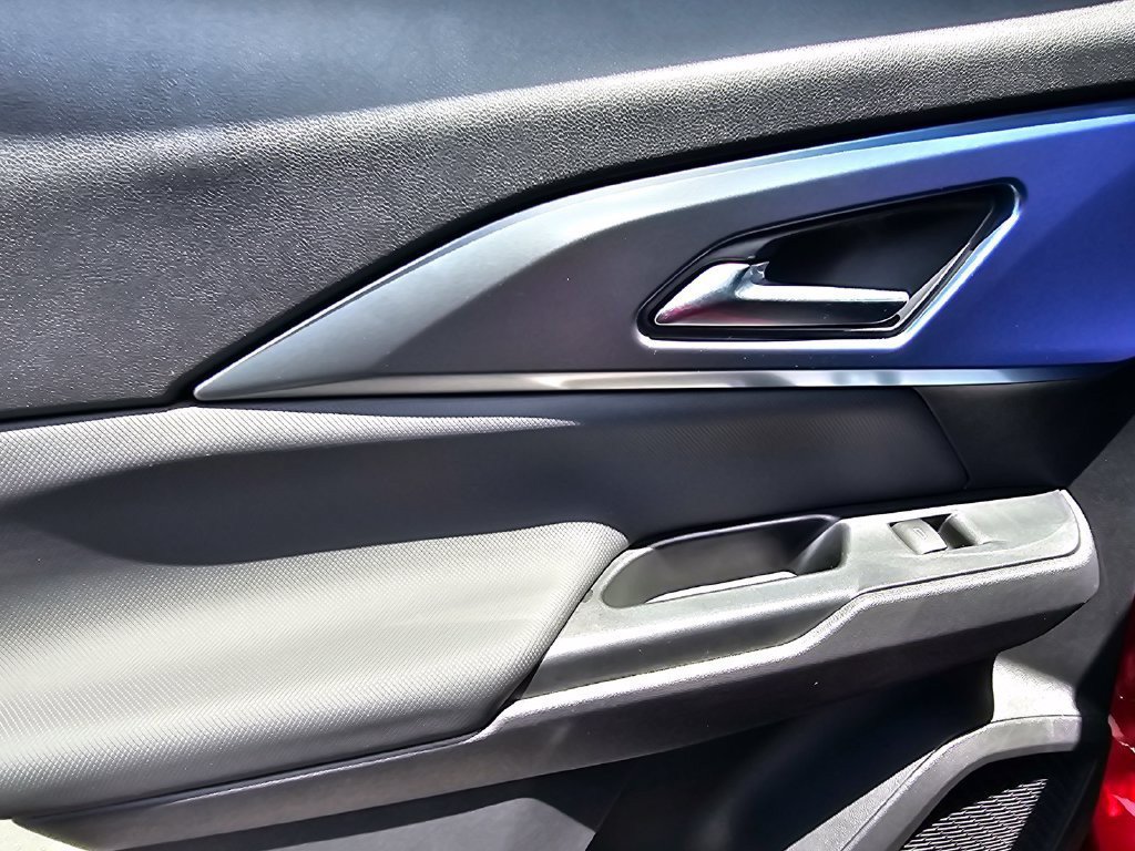 New 2026 Chevrolet Equinox EV LT FWD image 18