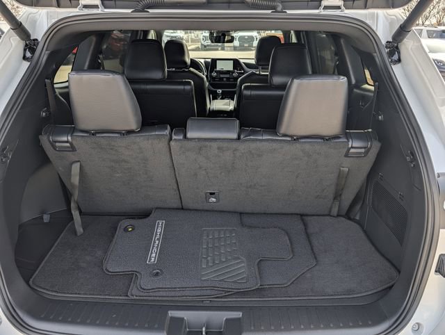 Used 2025 Toyota Highlander XSE image 31