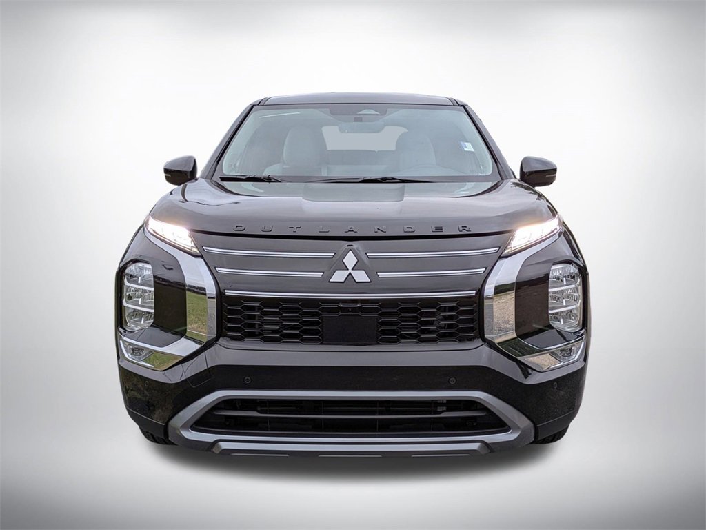 New 2025 Mitsubishi Outlander SE image 9