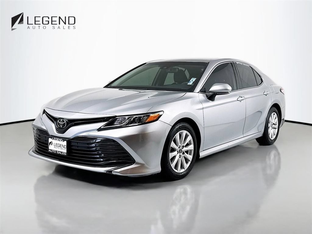 Used 2019 Toyota Camry LE w/ Convenience Package FWD image 1