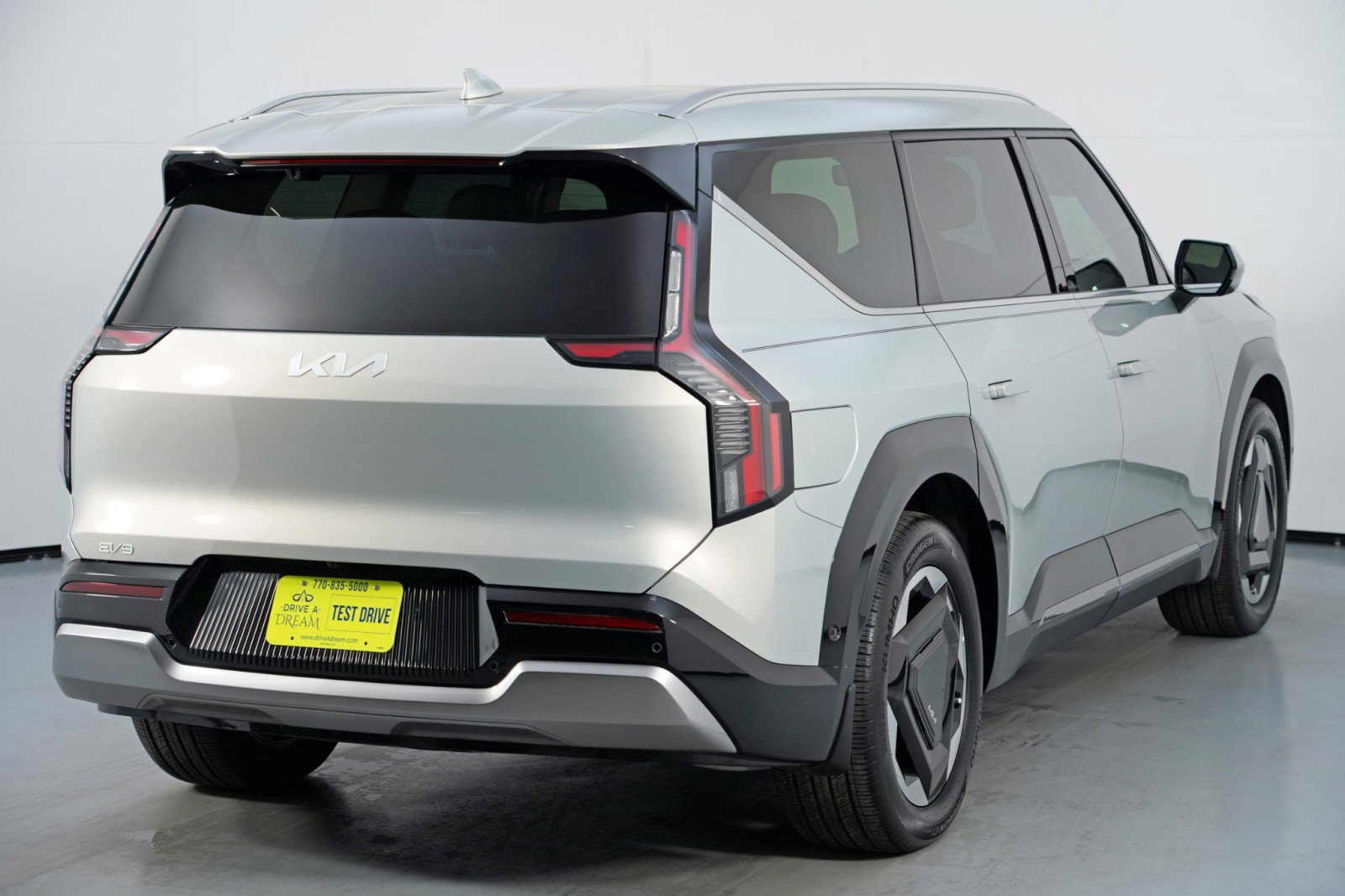 Used 2026 Kia EV9 Land image 56