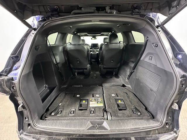 Used 2023 Toyota Sienna XSE w/ XSE Plus Package AWD/4WD image 14