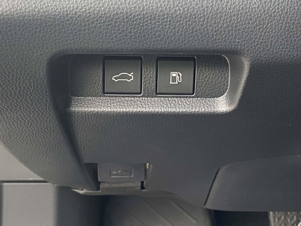 Used 2026 Toyota Crown w/ Advanced Technology Package AWD/4WD image 31