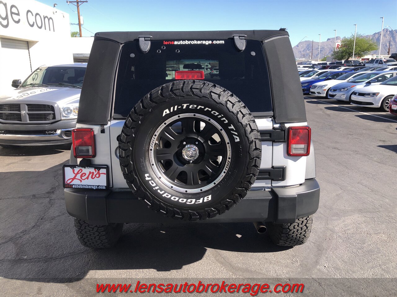 Used 2009 Jeep Wrangler X AWD/4WD image 7