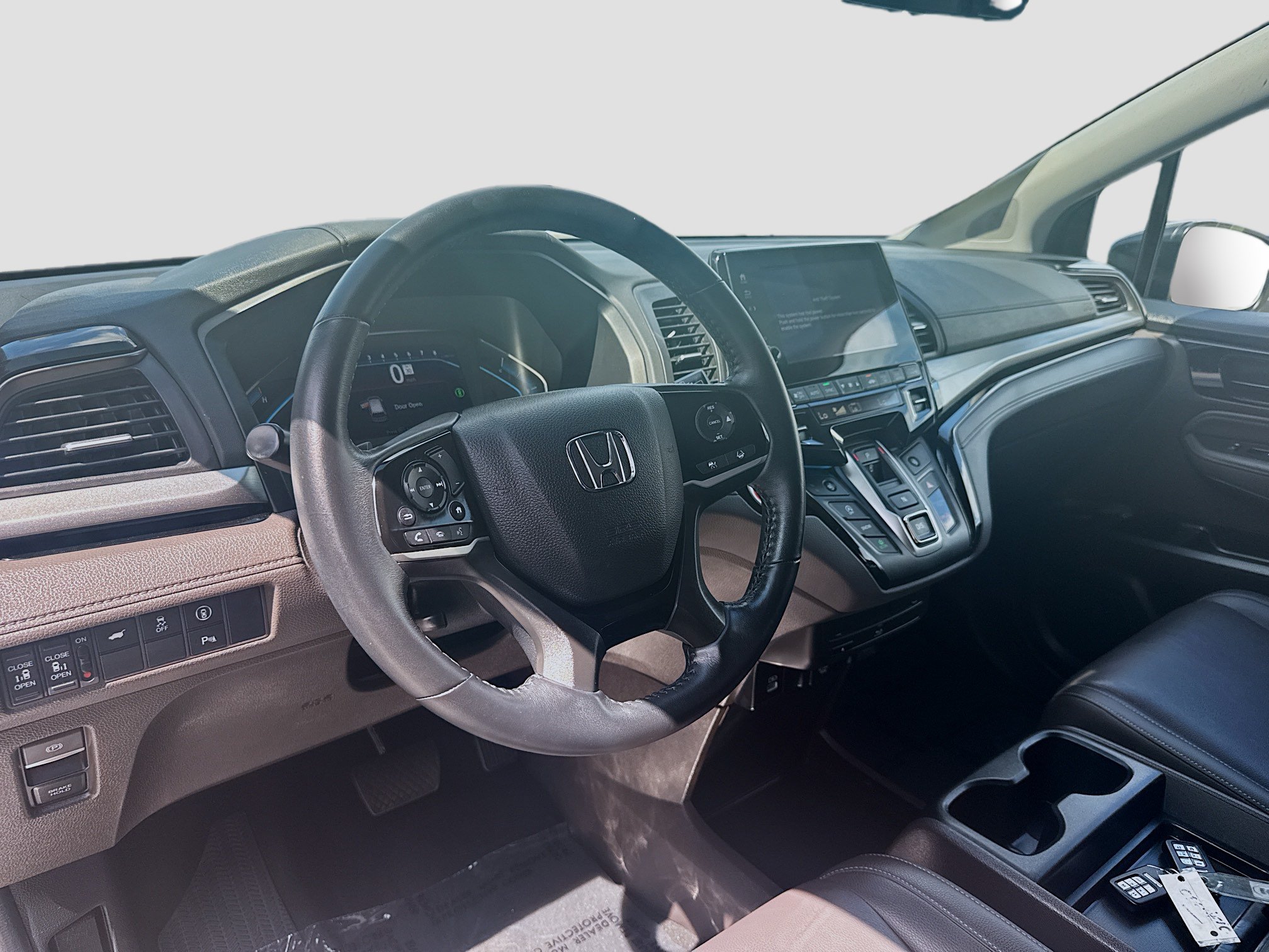 Certified 2024 Honda Odyssey Touring image 9