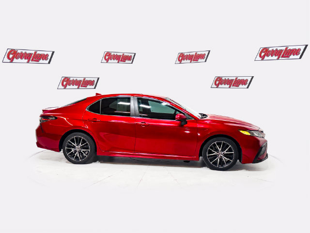 Used 2021 Toyota Camry SE FWD image 3