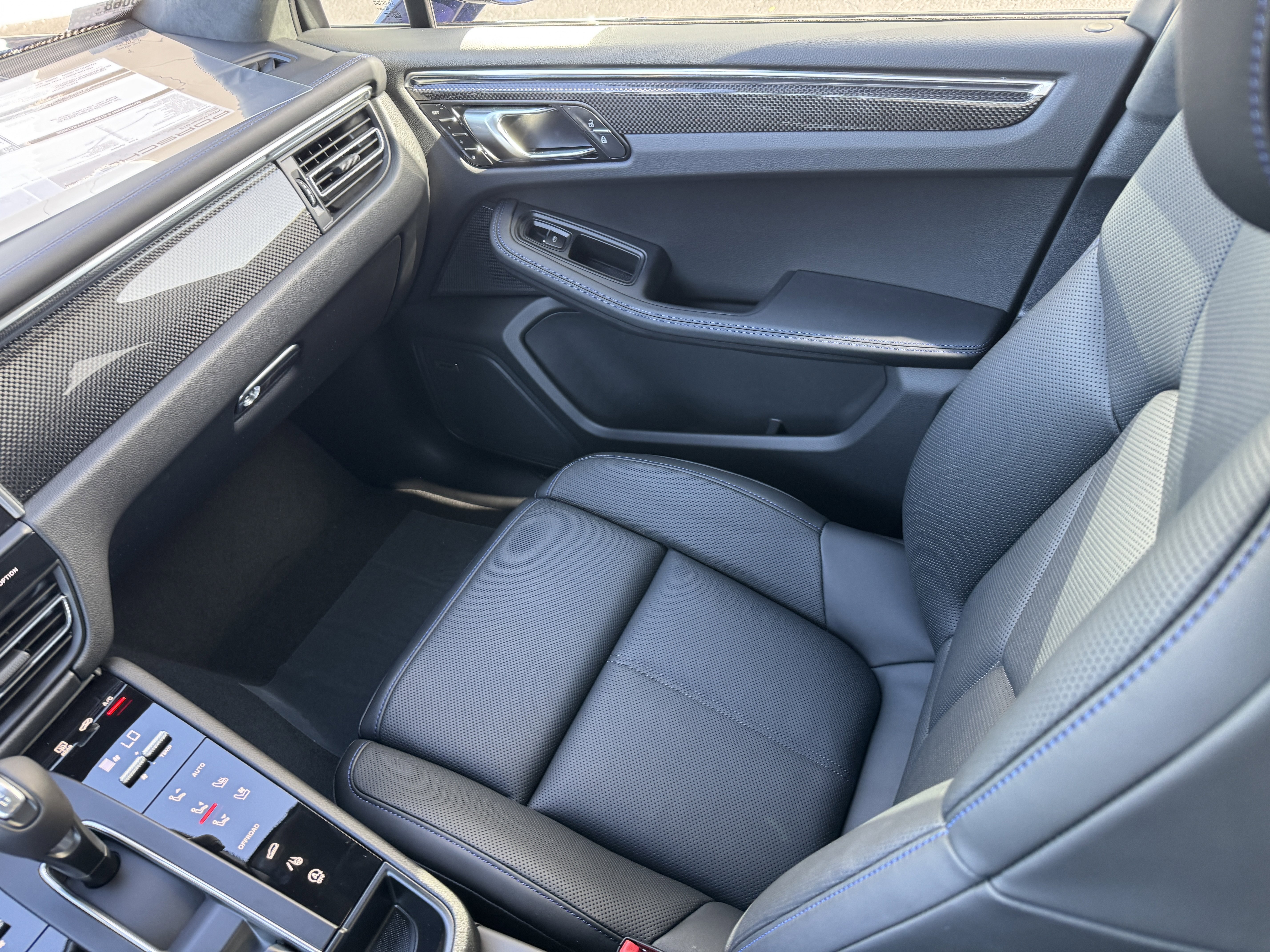 New 2026 Porsche Macan GTS image 20